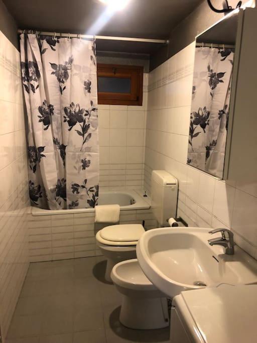 La Casa Di Rox Ad Aosta - Small Holiday Apartment In Central Aosta - Alloggio Ad Uso Turistico - Vda - Aosta - N 0304 Εξωτερικό φωτογραφία